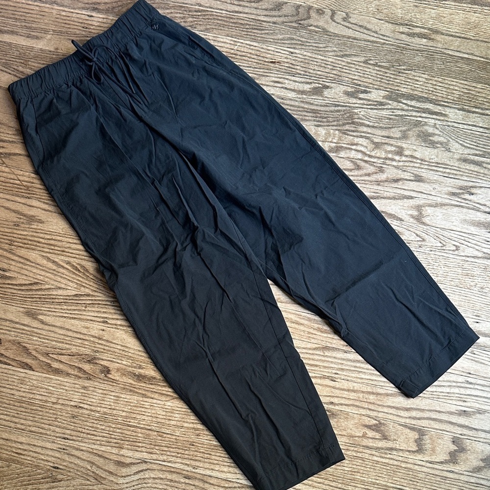 Calia Carrie Underwood light weight jogger elastic waist pockets, black EUC